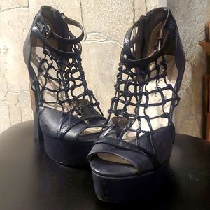 Micheal Antonio studio netted fashion heels